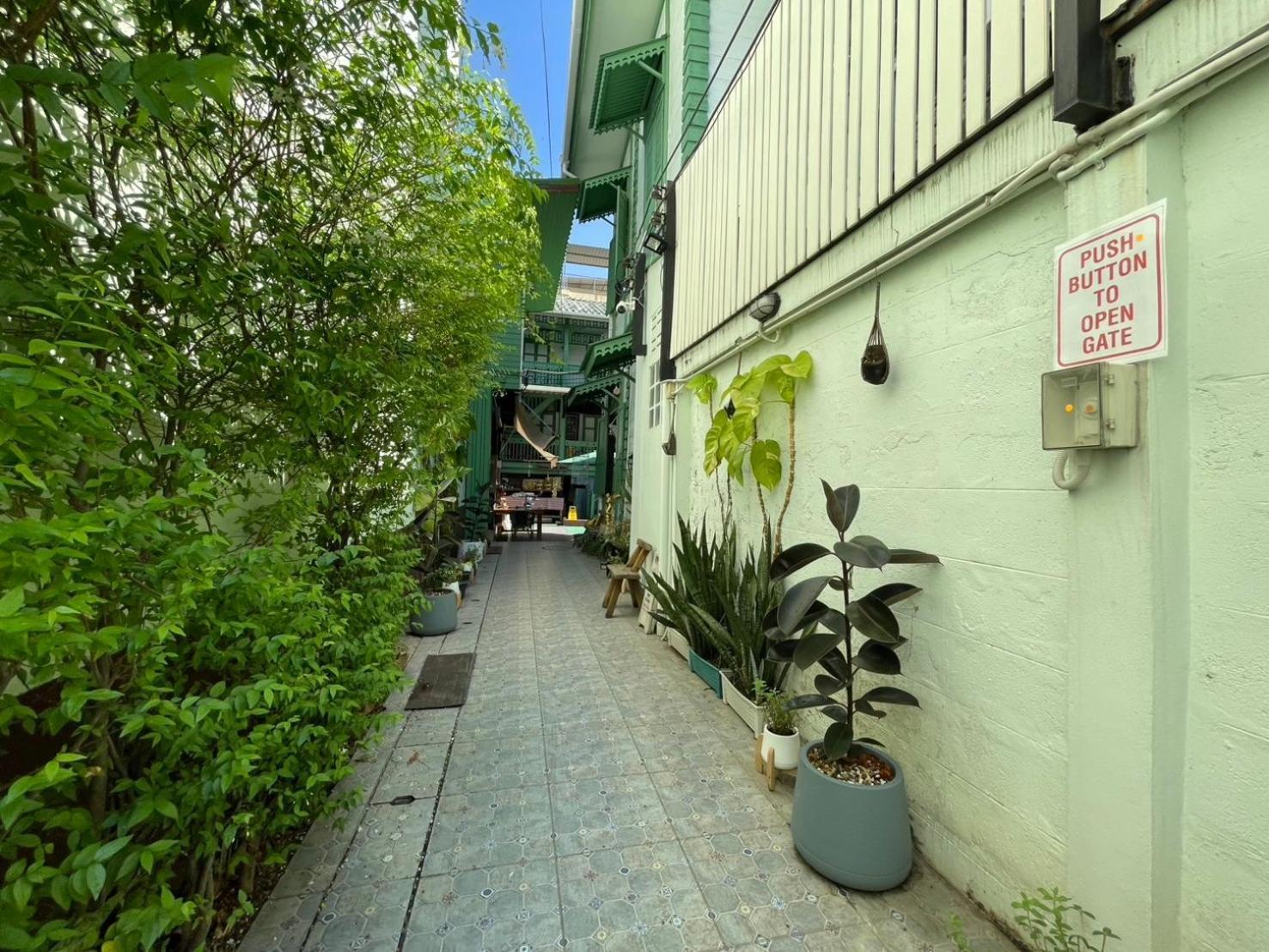 Green Teak House Bangkok Eksteriør bilde